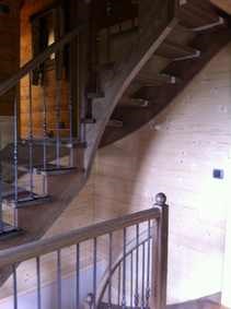 Travaux de rénovation chalet Aviernoz Grand Annecy Escalier